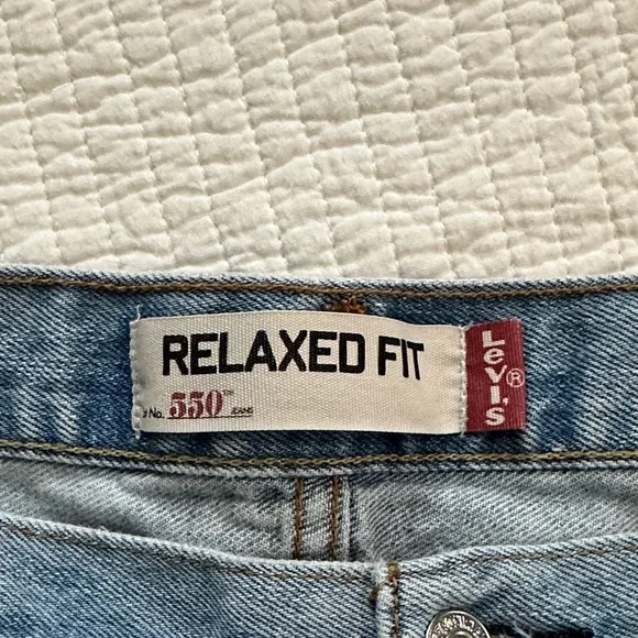 Levi's Men's Relaxed Fit Denim Jeans - Classic Blue - Picture 4 of 5